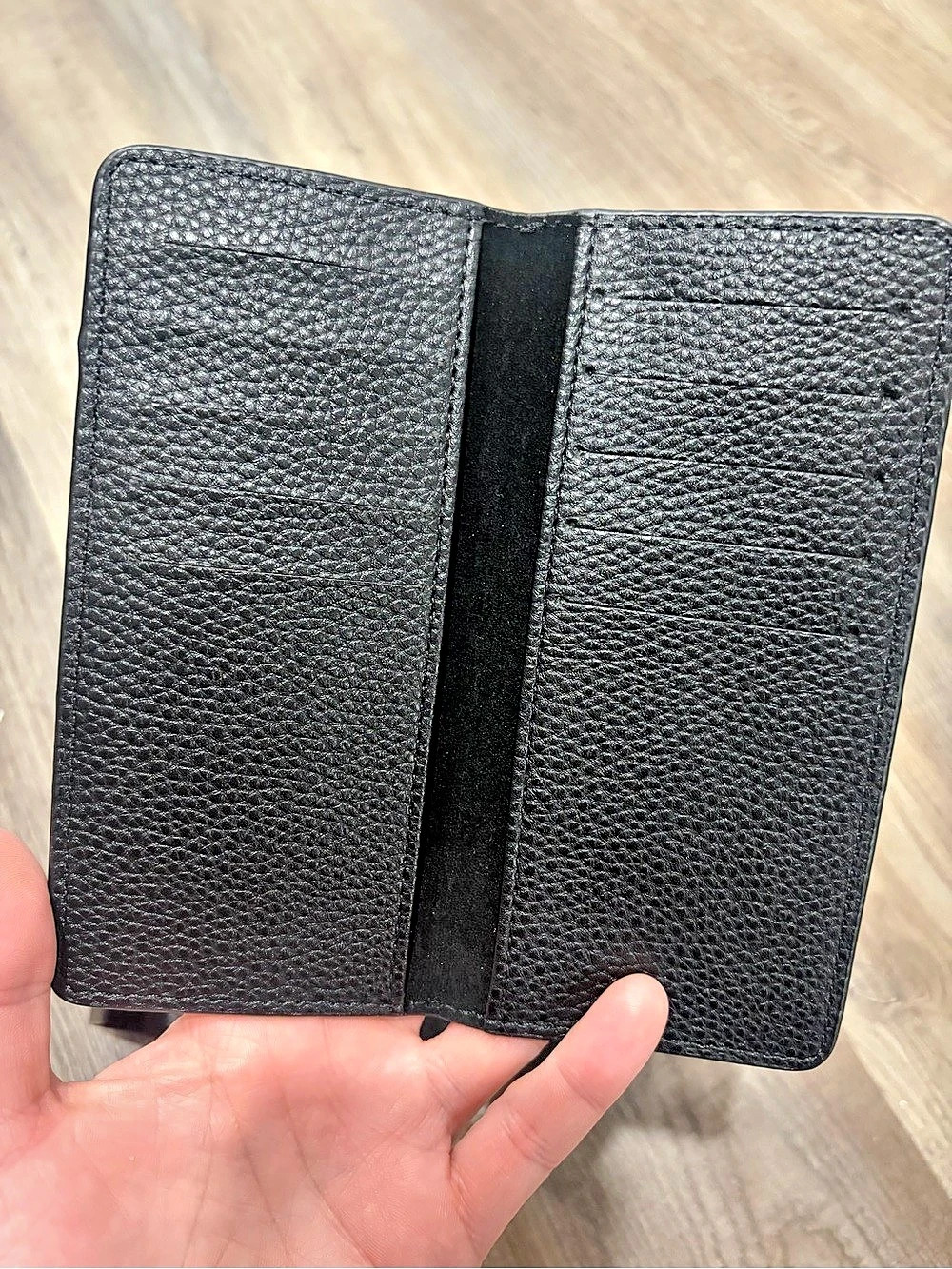 Black Wallet - Picture 2 of 9